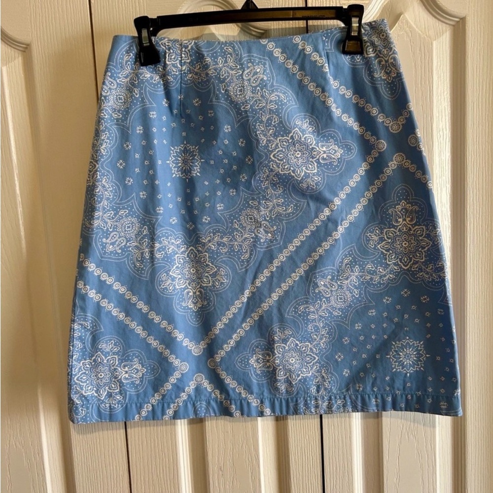 Ann Taylor Light Blue Bandana Pattern Knee Length Skirt in Sz 6
